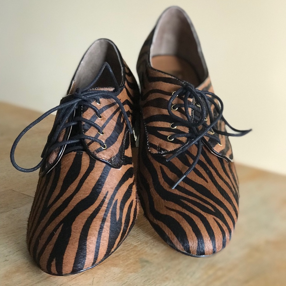 Dolce Vita Zebra Calf Hair Loafers 9.5 brown black
